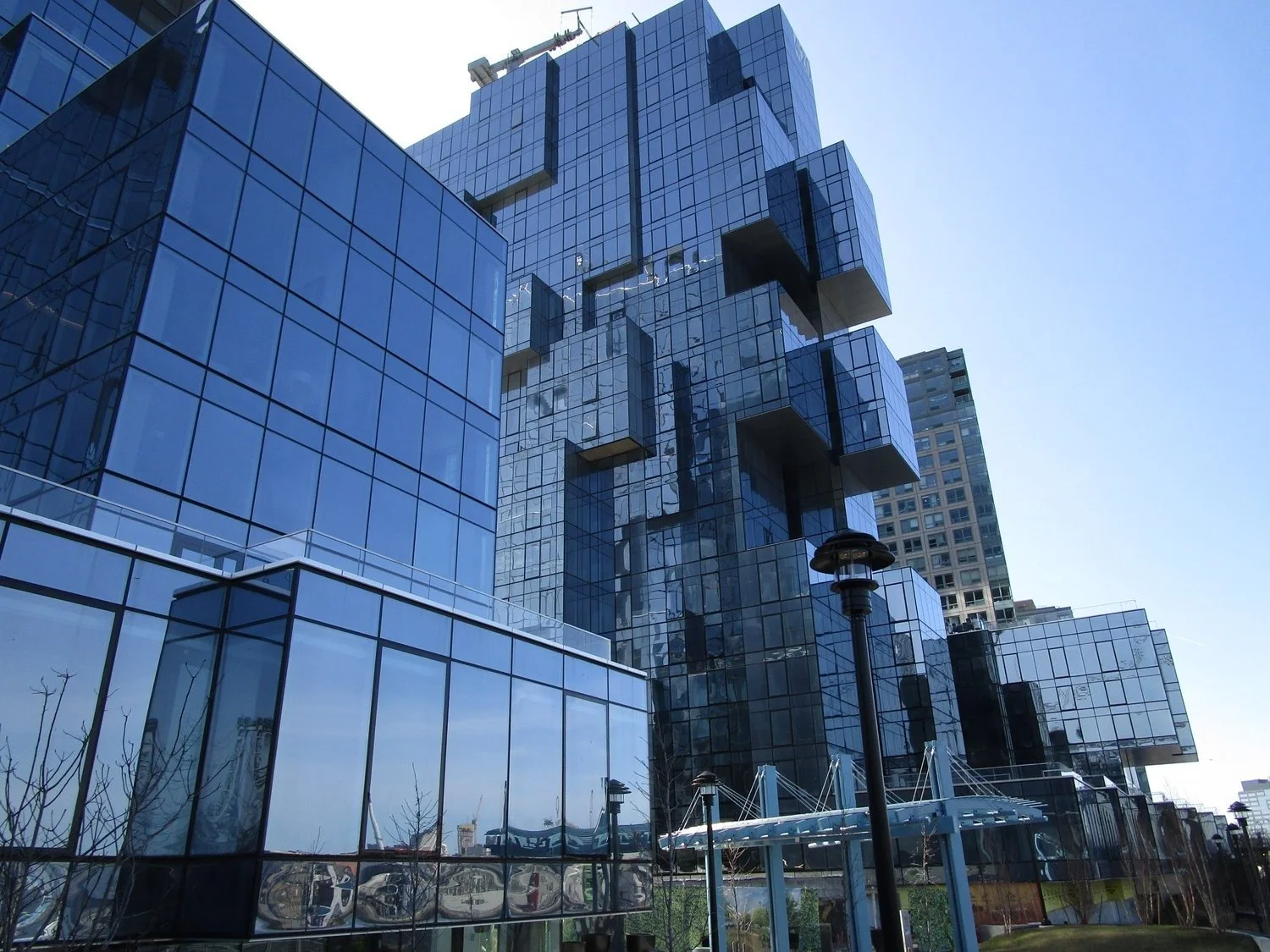 NEIGHBORHOOD&KATHARINEHAMNETT ロンT L 4 East 79th Street: Upper East Side Townhouse That Belies Belief